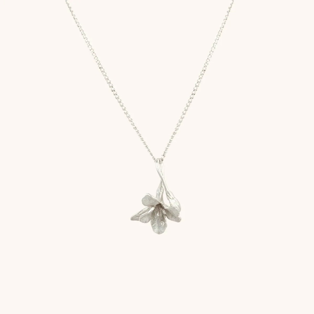 Beautiful sterling necklace